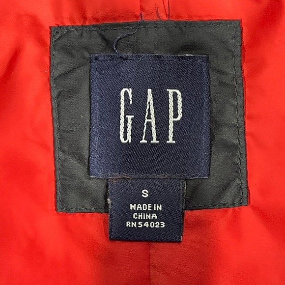 GAP Puffer Vest Women's Small Black Sleeveless Down Filled Outerwear - Picture 2 of 6